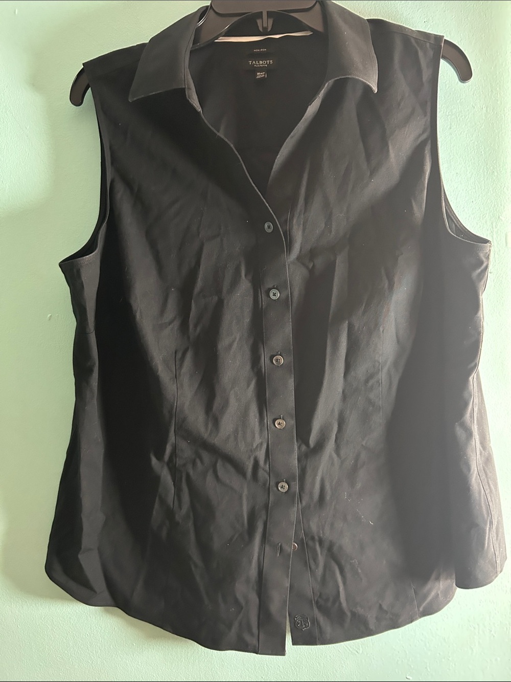 Talbots Black Sleeveless Button-Down Collared Shirt